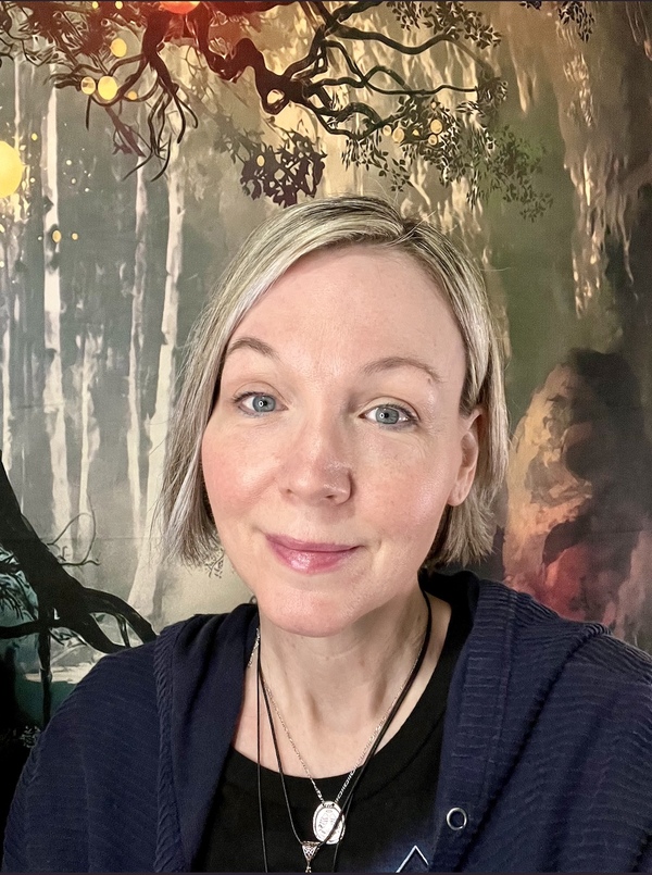 "SophiYah, spiritual awakening guide and founder of 1111Transformation, A Light In The Dar Ministry. Helping individuals uncover their divine power."